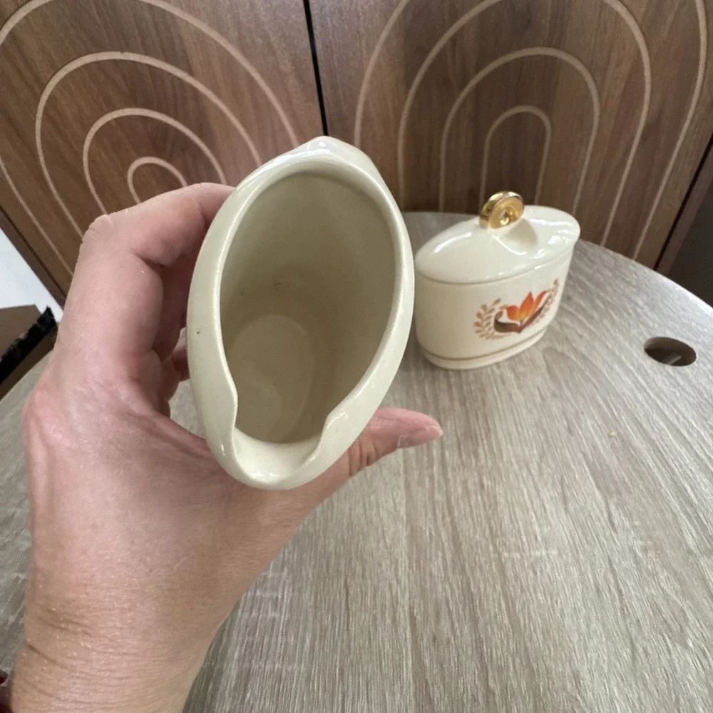 VTG Bakerite Covered Sugar And Creamer  22K Gold Trim Made In USA Tulip Pattern